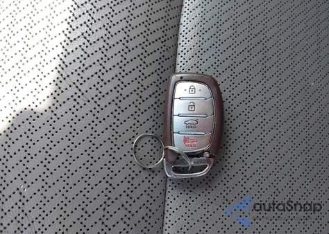 2017 Hyundai Elantra Limited z USA, uszkodzony, nr VIN KMHD84LF2HU229880